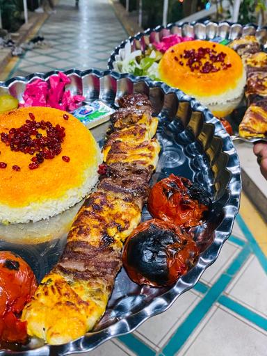 عکس باغ سرای ملک