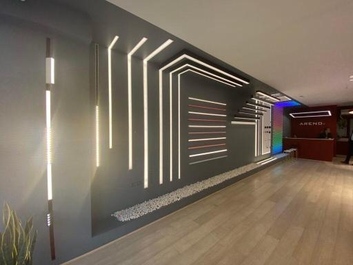 عکس فروشگاه لاین نوری 