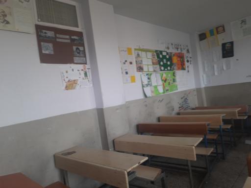 عکس دبستان مهندس کاظم بهمنش کرج