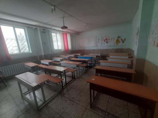 عکس دبستان مهندس کاظم بهمنش کرج