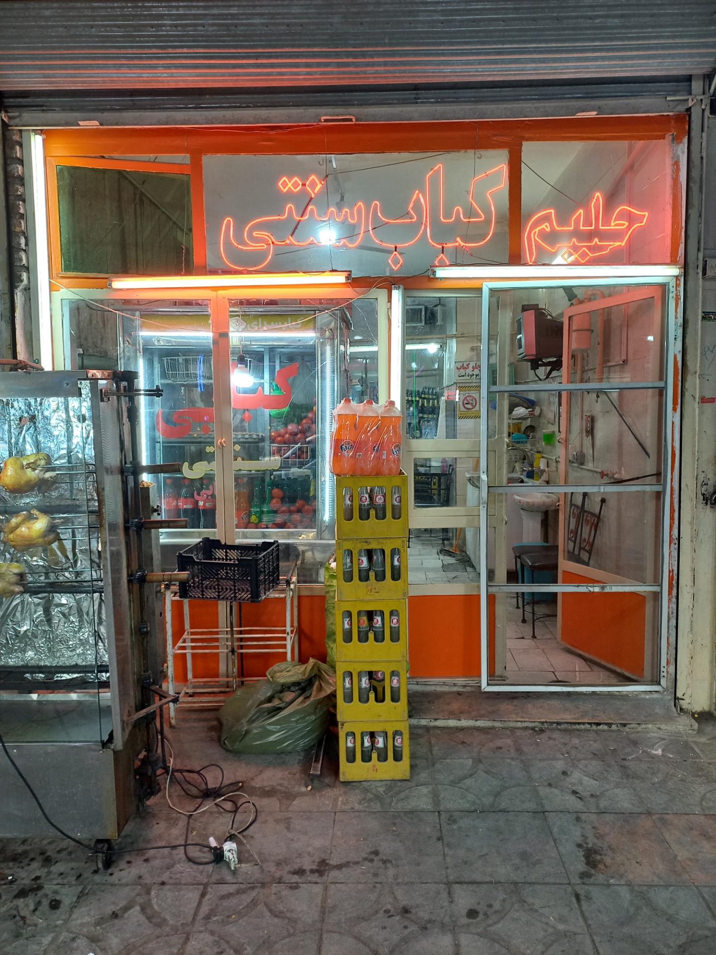 عکس کبابی تک ستاره ساسان