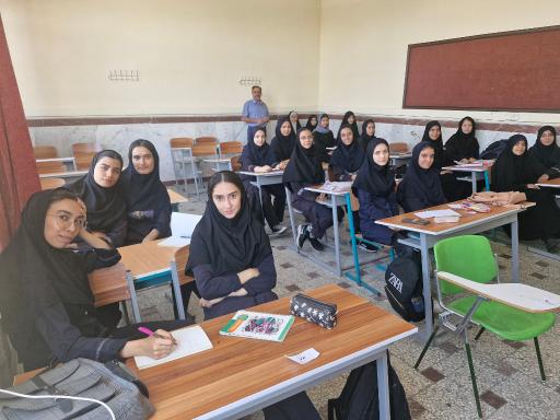 عکس دبیرستان نمونه دولتی دخترانه شهید قاسم سلیمانی