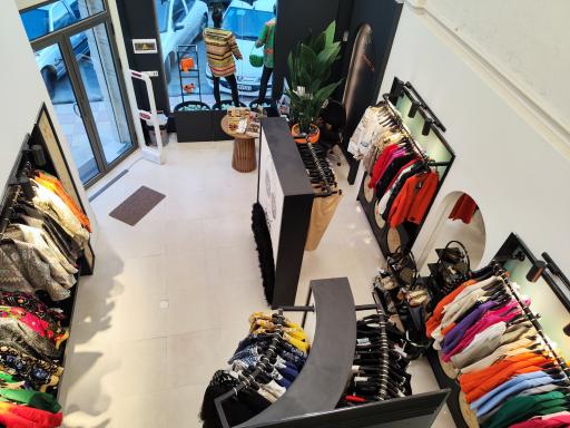 عکس مرکز فروش حضوری لیدی لرد (گالری ماهوت اردبیل)