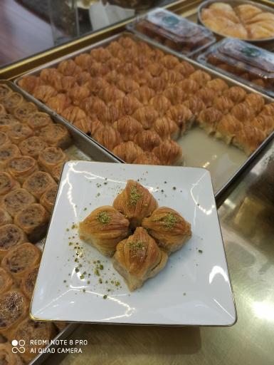 عکس باقلوا وکونفه اوزل