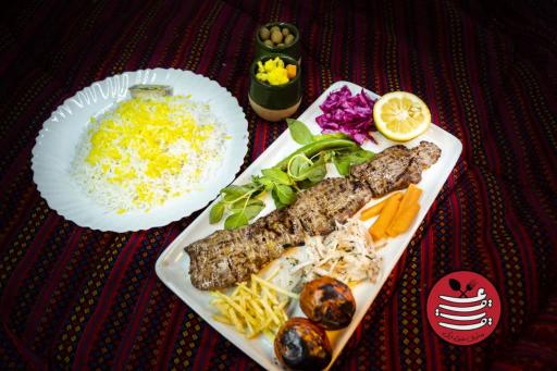 عکس رستوران عقیق اراک