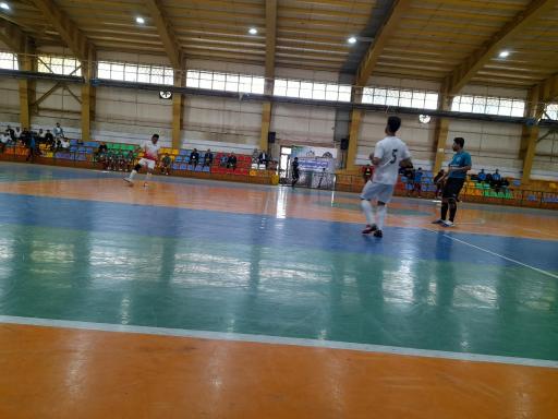 عکس سالن ورزشی چند منظوره میلاد