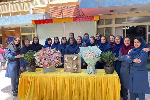عکس کودکستان و دبستان دخترانه غیردولتی نگاه نو