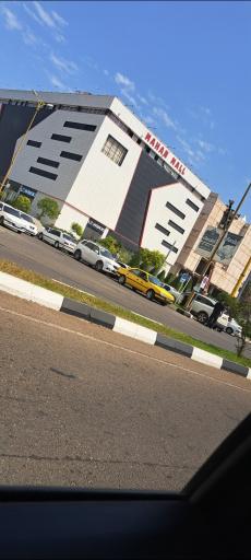 عکس مجتمع تجاری اداری ماهان مال