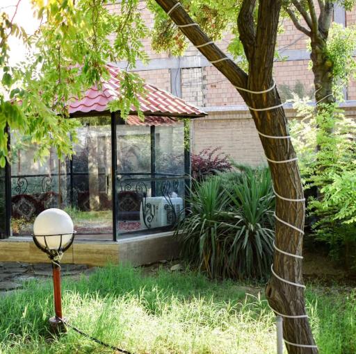 عکس باغ خانوادگی شانلی