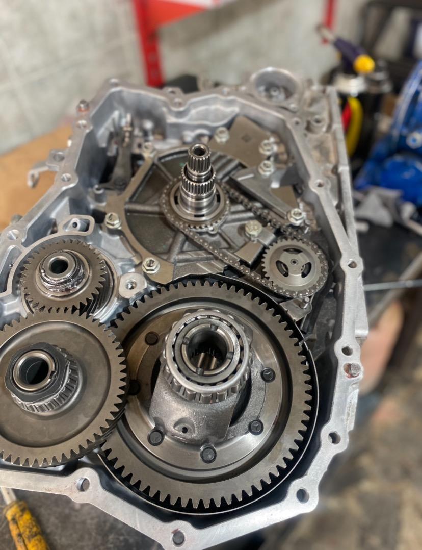 عکس تعمیرگاه گیربکس اتوماتیک مالمیر