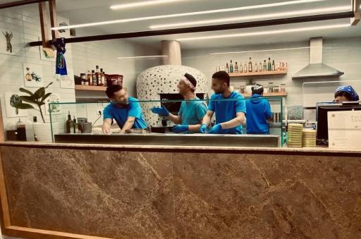 عکس پیتزا فارینا