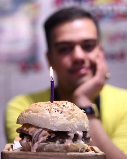 عکس برگر دلشاد