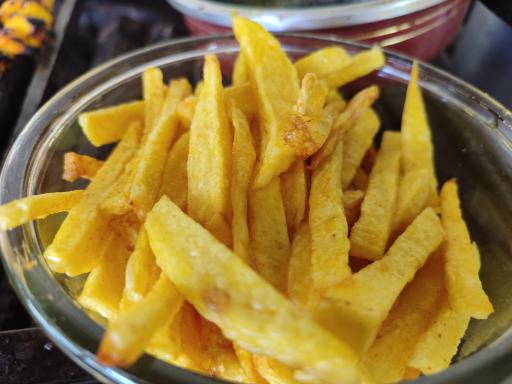 عکس تهیه غذای نون و نمک