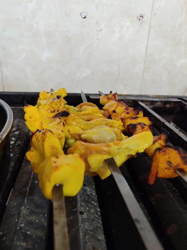 عکس تهیه غذای نون و نمک