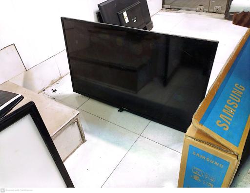 عکس تعمیرات تلویزیون صداوسیما