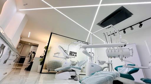 عکس دندانپزشکی دکتر زینب آبسالان 