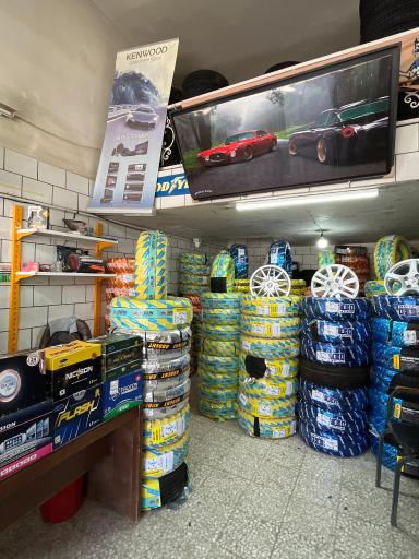 عکس لاستیک و باطری سازی پارس