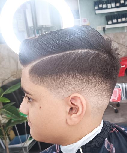 عکس آرایشگاه رضا