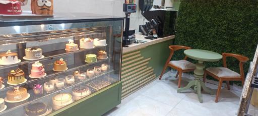 عکس کافه کیک موژان 