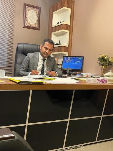 عکس دفتر وکالت محمد حسنی مقدم