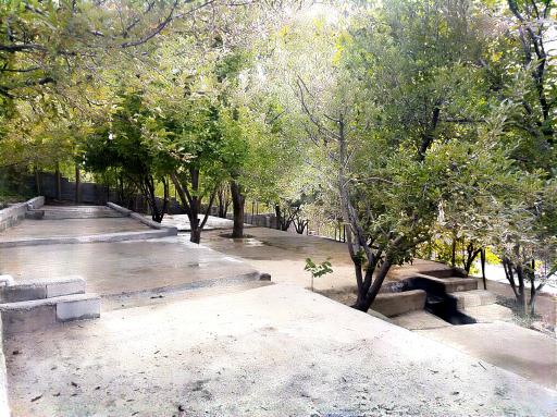 عکس باغ اقامتگاه سرچشمه تیزاب