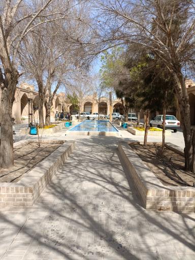 عکس میدان خان یزد