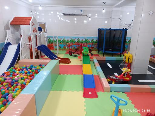 عکس خانه بازی فسقلی ها 