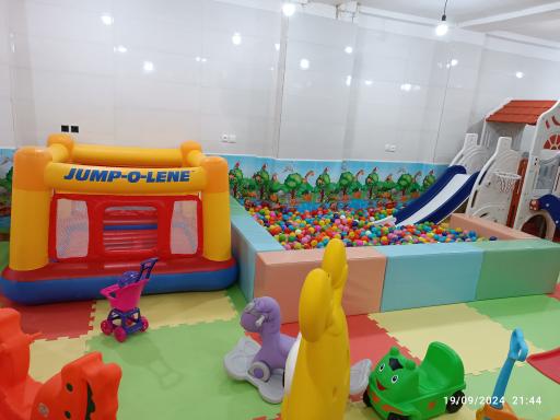 عکس خانه بازی فسقلی ها 