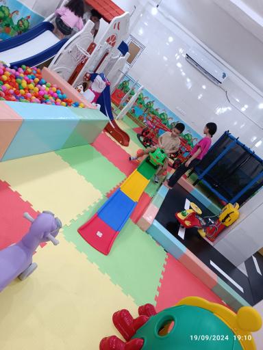 عکس خانه بازی فسقلی ها 