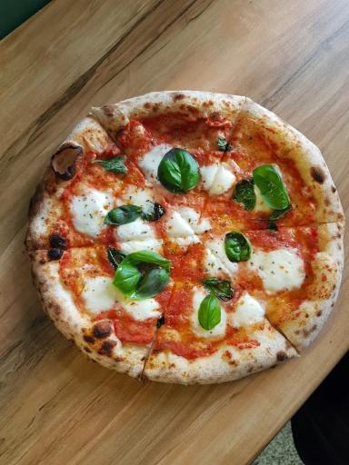 عکس آر اف پیتزا