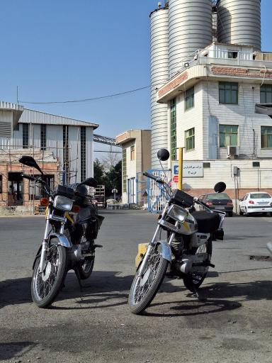 عکس درب ۲ مهرگام پارس