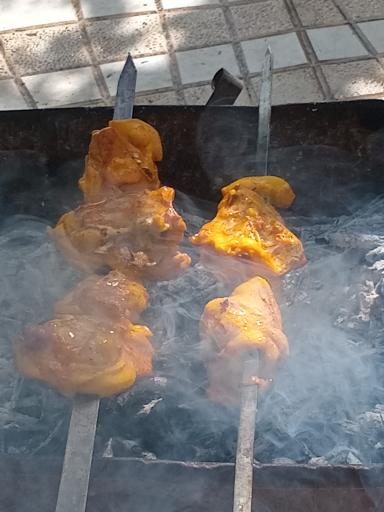 عکس رستوران مرغ مجید