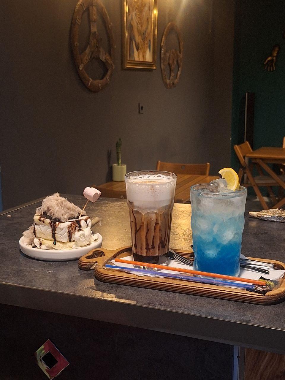 عکس کافه فست فود ایرن