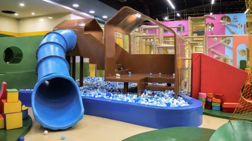 عکس شهربازی سرزمین روشانو