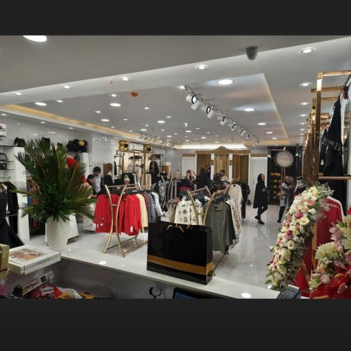 عکس مانتو فروشی میرداماد