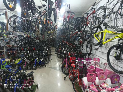 عکس فروشگاه دوچرخه شکاری