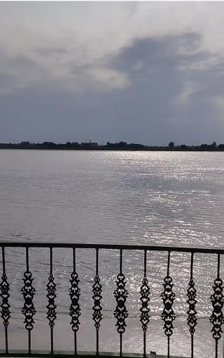 عکس رستوران ساحلی