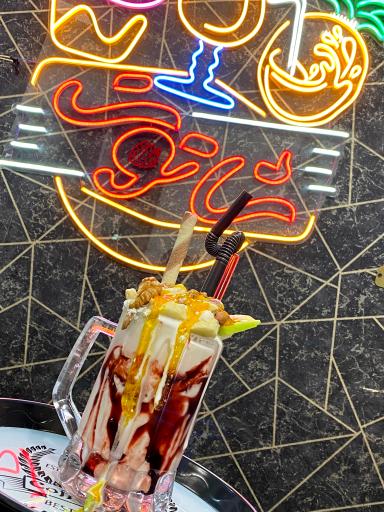 کافه  بستنی شاتوت