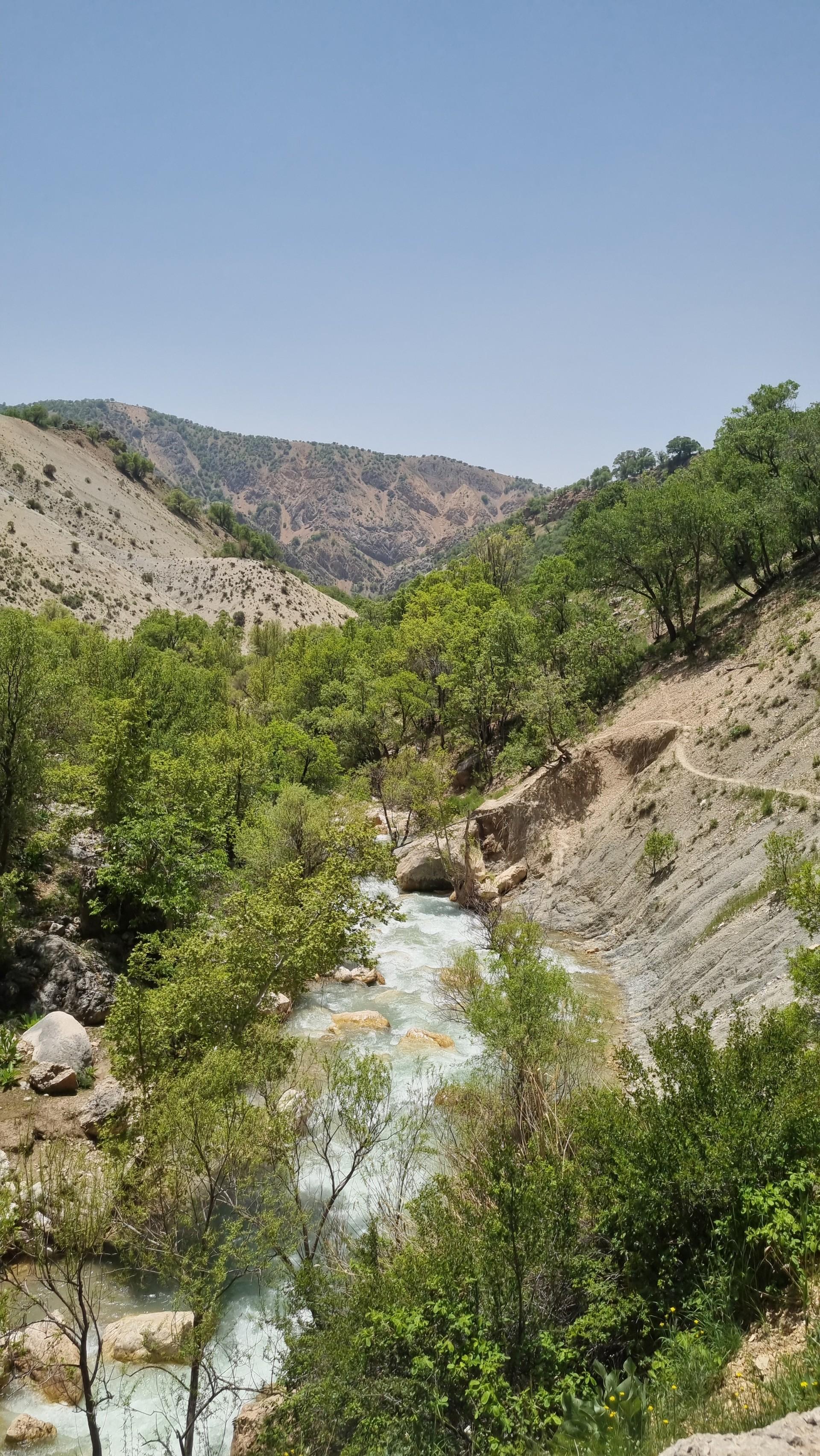 عکس رودخانه تنگ مهریان