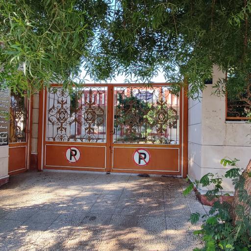 عکس استخر سرپوشیده کوثر