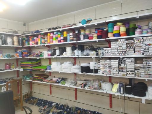 عکس فروشگاه پارچه و خرازی هومن دکمه