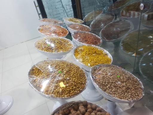 عکس آجیل و خشکبار داماهی