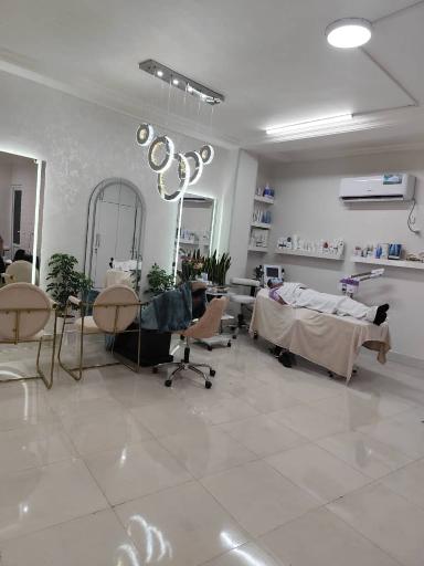 عکس سالن زیبایی حلما مصدق