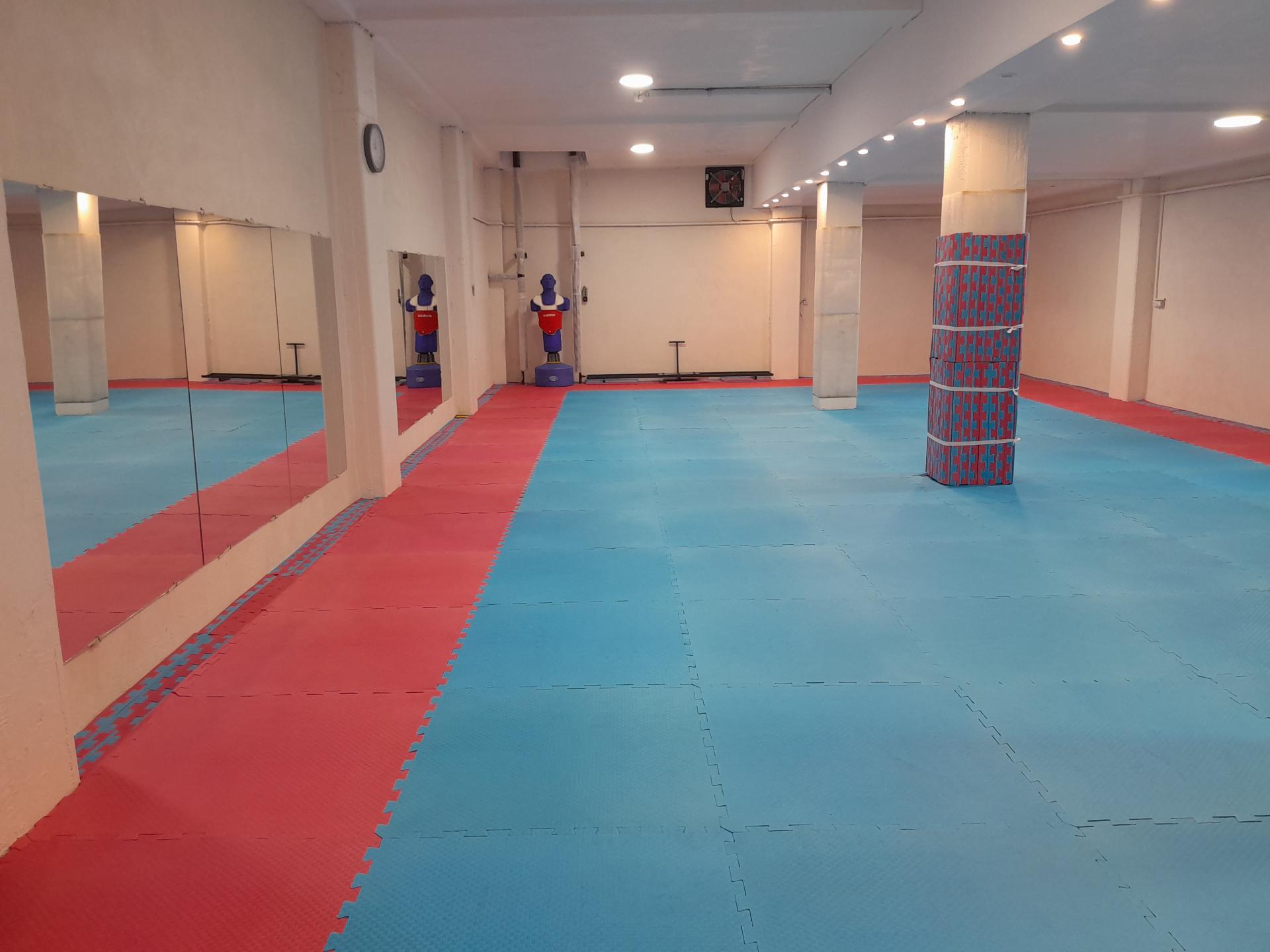 عکس باشگاه ورزشی نایک