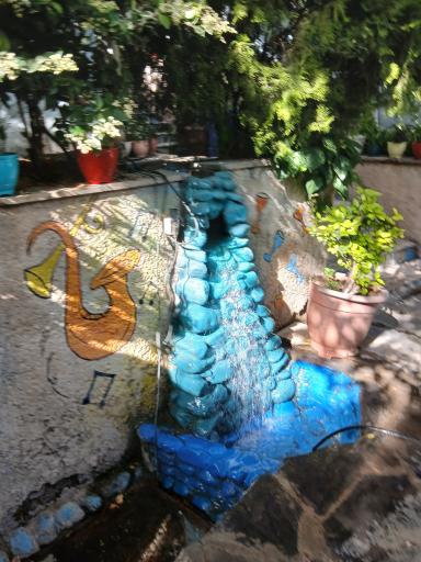 عکس باغچه رستوران فانوس 