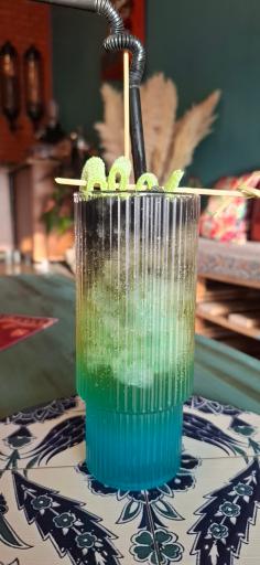 عکس کافه گالری آگاپه