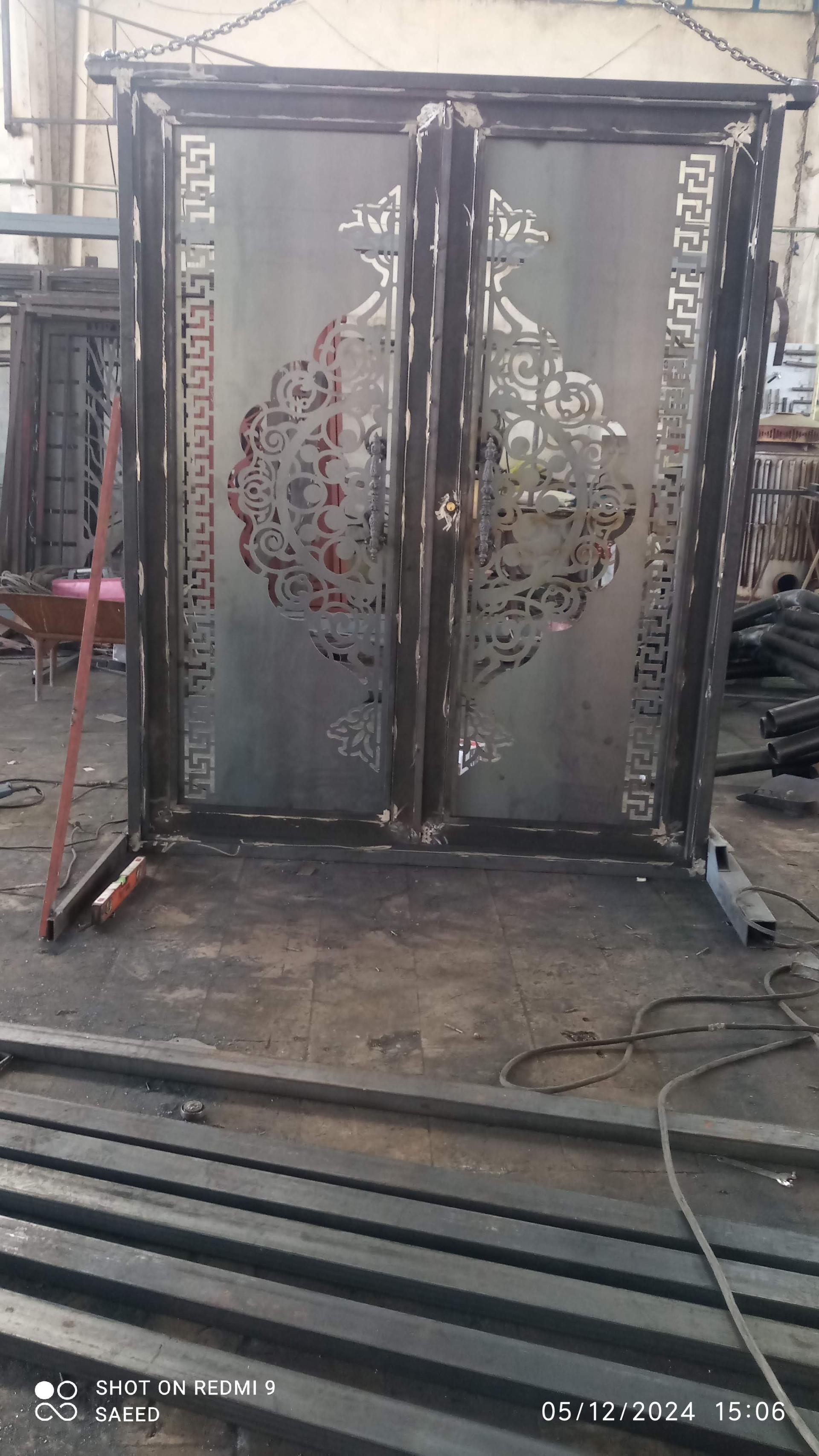 عکس سرای درب آهنی 