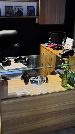 عکس کافه کلوپ ثامن