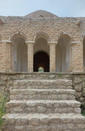 کوشک نور آباد