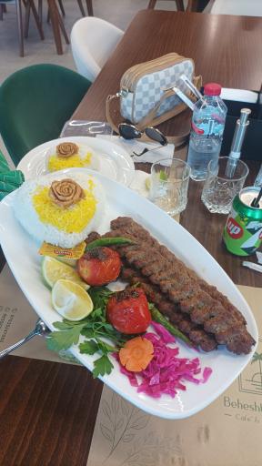 رستوران بهشت قشم